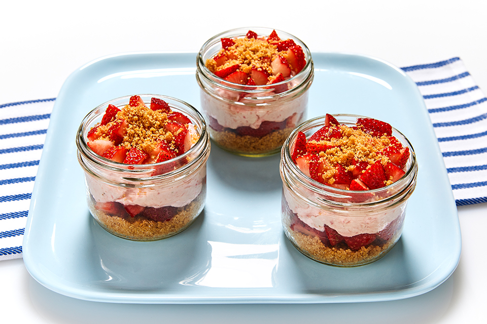 strawberry cheesecake dessert jars on display